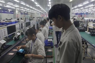 情深意濃寄厚望 貼心服務謀發展 --端午節慰問在粵務工人員紀實